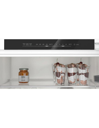 Ugradbeni hladnjak Bosch KIN96VFD0