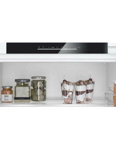 Podpultni hladnjak Bosch KUR21VFE0 2